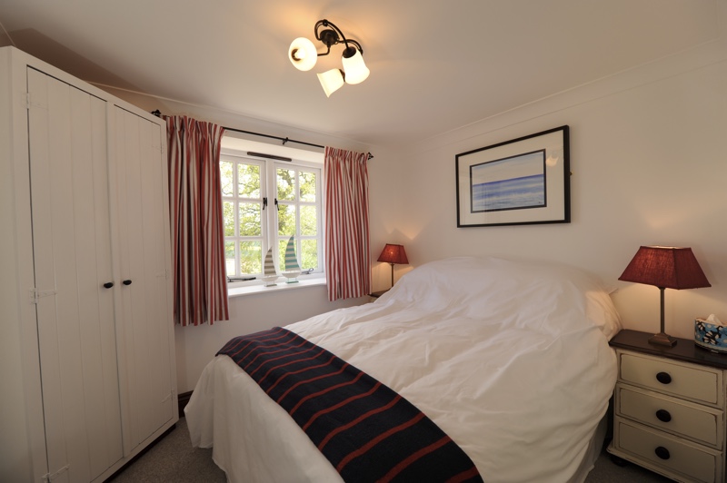 placeholder image sq