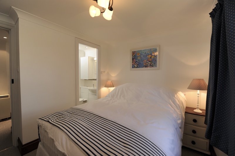 placeholder image sq